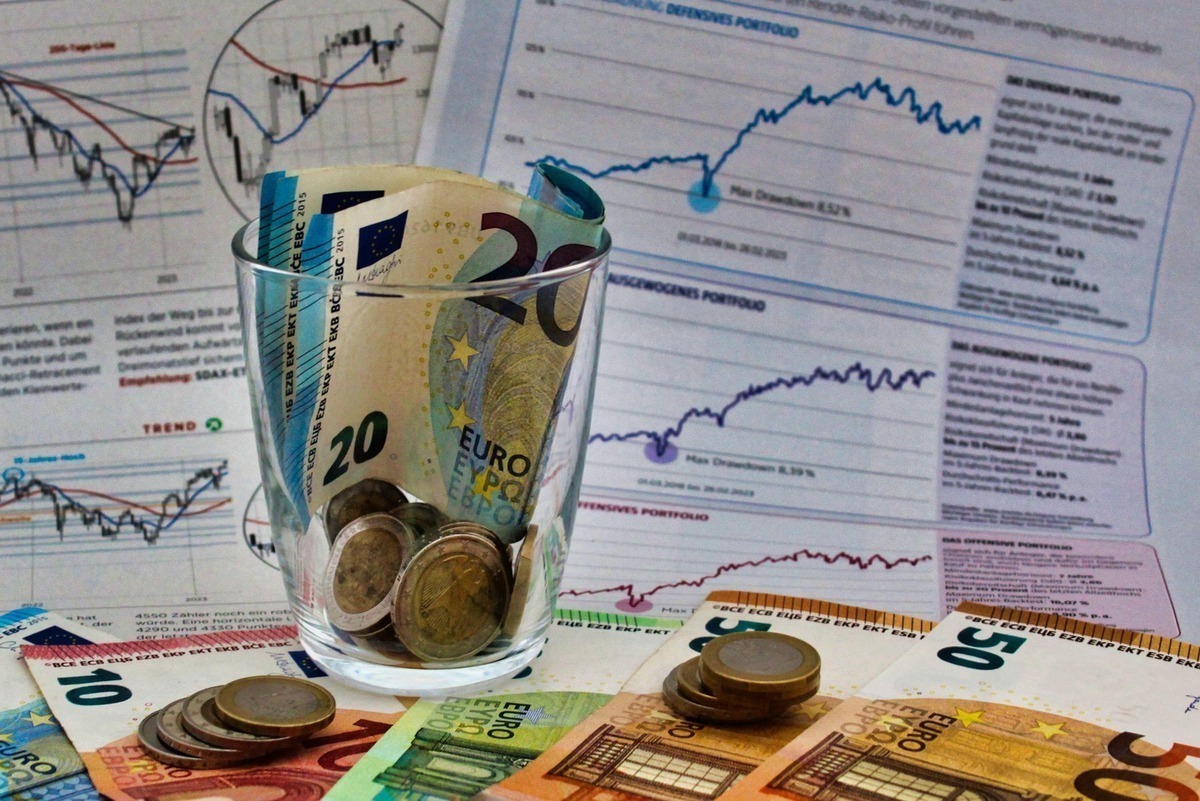 Umfassender Marktbericht zum Immobilienmarkt in Siegen: Angebotslage, Nachfragesegmente, Lagequalitäten und Stadtentwicklung – ergänzt um Kennziffern und offizielle Marktberichte.